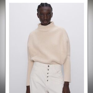 Zara Womens Collection Mockneck Creme Knit Sweater Size M